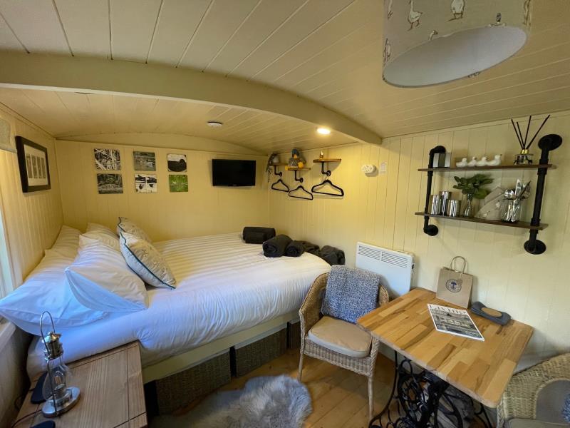 The Nest Bed Shepherd Hut